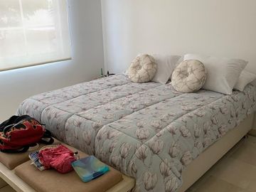 casa condominio en arriendo/venta en la castellana. Cod V79095