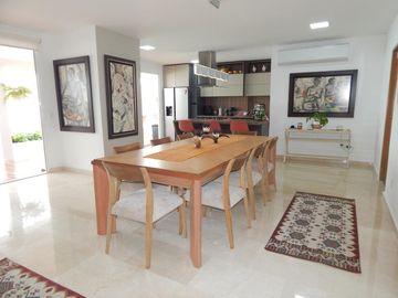 casa condominio en arriendo/venta en la castellana. Cod V79095