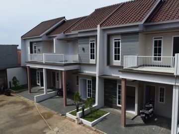perumahan 2 lantai lokasi strategis dekat jalan raya