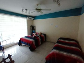 Casa en venta en Col. Primero de Mayo Norte. BOCA DEL RÍO, VERACRUZ.
