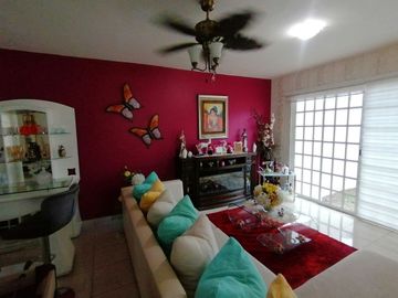 Casa en venta en Col. Primero de Mayo Norte. BOCA DEL RÍO, VERACRUZ.