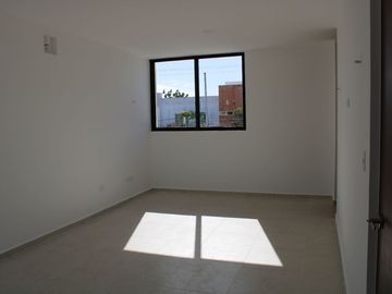 VENTA CASA EN REAL MONTEJO AL NORTE DE MERIDA, YUCATAN