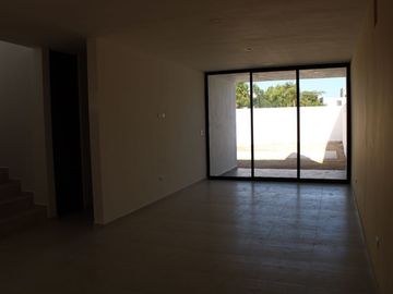 VENTA CASA EN REAL MONTEJO AL NORTE DE MERIDA, YUCATAN