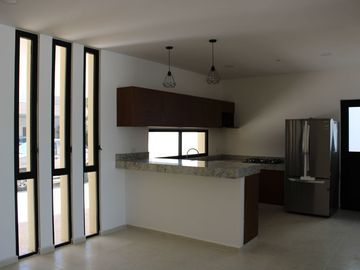 VENTA CASA EN REAL MONTEJO AL NORTE DE MERIDA, YUCATAN