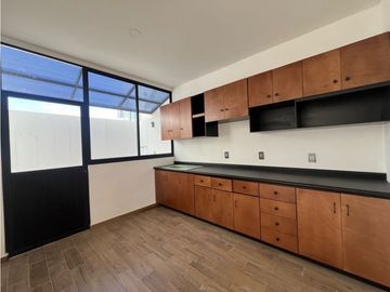 Venta bonita y acogedora casa en Quinta La Concepción