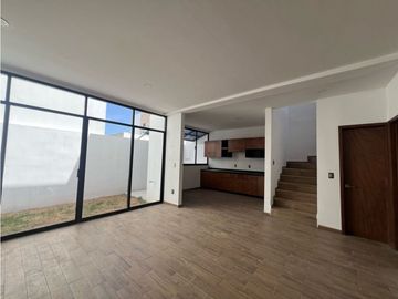 Venta bonita y acogedora casa en Quinta La Concepción