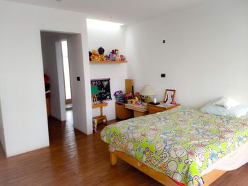 CASA EN VENTA EN FRACC. NAVARRA! A 500m FEDERAL A ATLIXCO! ENORME JARDÍN!