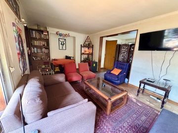 Casa en venta de 4 dorm. en Las Condes