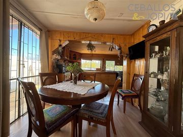 Casa en venta de 4 dorm. en Villa Alemana
