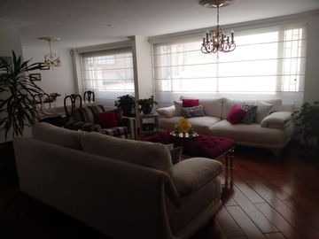 apartamento en arriendo en chico. Cod A4992