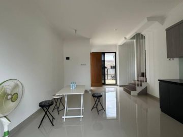 Rumah Modern Minimalis Berkualitas Dekat Tol Di Cinere