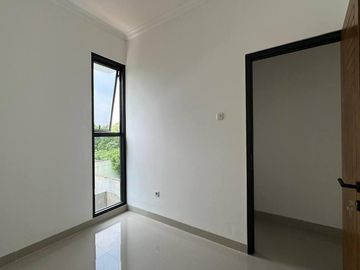 Rumah Modern Minimalis Berkualitas Dekat Tol Di Cinere