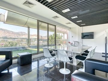 Gran Oficina Duplex en Ciudad Empresarial (UF 51/m2)!!!