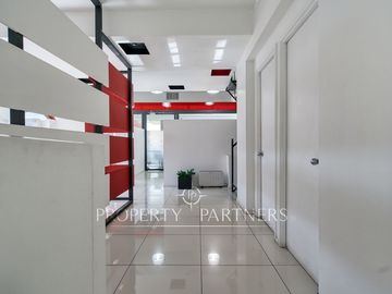 Gran Oficina Duplex en Ciudad Empresarial (UF 51/m2)!!!