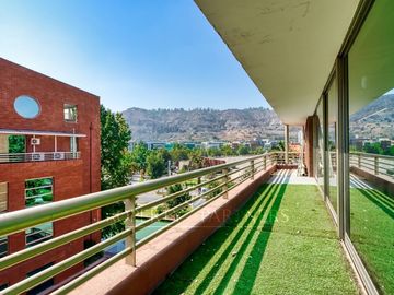 Gran Oficina Duplex en Ciudad Empresarial (UF 51/m2)!!!