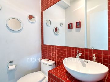 Gran Oficina Duplex en Ciudad Empresarial (UF 51/m2)!!!
