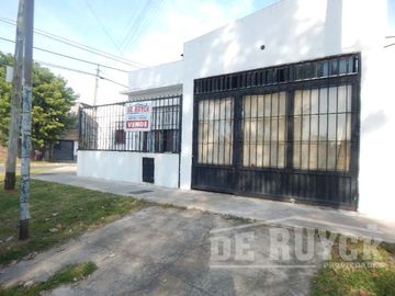 Casa en venta en Ezpeleta Oeste
