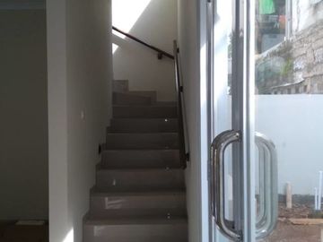 Rumah baru 2 lantai Free biaya Dp ringan di Jatiasih Bekasi
