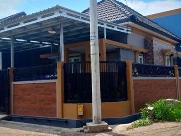 Rumah dijual di Ikan Tombro Kota Malang