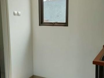 Rumah Gaya Bali 2 lantai di Pekapuran Cimanggis Depok 700 jt an (noey)