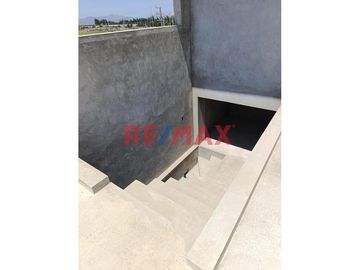 🌟 ¡Descubre el hogar de tus sueños en Chao, Virú! 🌟

🏠 Te presentamos esta impresionante casa de 4 pisos, situada en la tranquila y deseable ubicaci