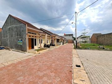 Rumah Siap Huni Dekat Komsen Jatiasih Bekasi 600 jt an (Tami)
