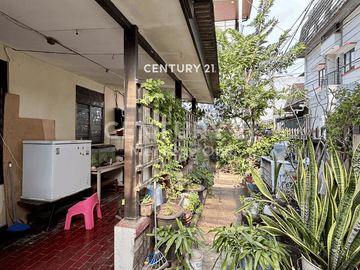 Rumah Lama Terawat Cocok Untuk Kost Di Menteng