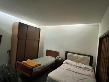 CASA 5 AMB EN VENTA EN FLORES