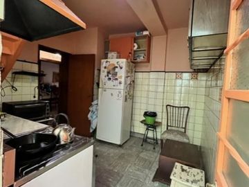 CASA 5 AMB EN VENTA EN FLORES
