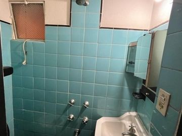 CASA 5 AMB EN VENTA EN FLORES