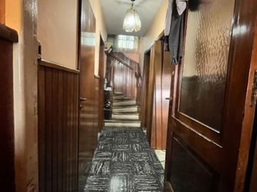 CASA 5 AMB EN VENTA EN FLORES