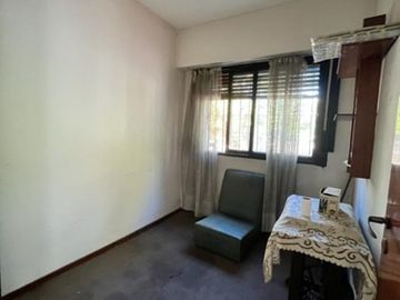 CASA 5 AMB EN VENTA EN FLORES