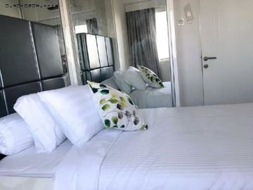 Apt. Puncak Dharmahusada 2BR View Pool Full Furnish Lengkap