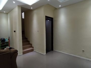 rumah minimalis dalam cluster di antapani bandung
