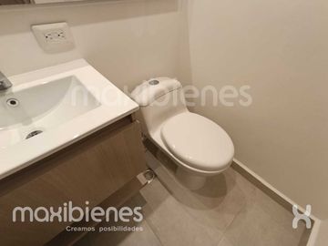 apartamento en arriendo en las vegas. Cod A70830