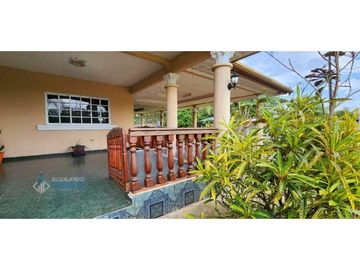 En Venta residencia frente a la VIA BOQUETE en Dolega
