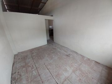 Puerto Cayo: Se Vende Casa Cerca del Mar en Puerto Cayo