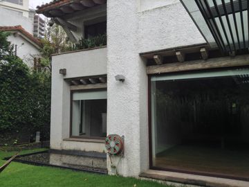CASA EN CONDOMINIO EXCLUSIVO EN SANTA FE