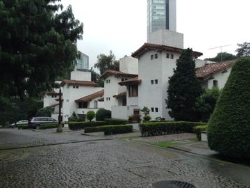 CASA EN CONDOMINIO EXCLUSIVO EN SANTA FE
