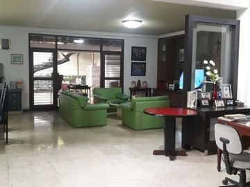 Rungkut Asri rumah Noll jalan 6,5 M negoo