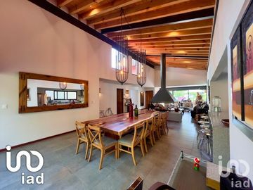 Casa en Venta en Avándaro, Valle de Bravo, Mexico