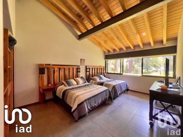 Casa en Venta en Avándaro, Valle de Bravo, Mexico