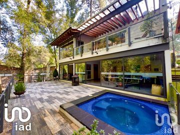 Casa en Venta en Avándaro, Valle de Bravo, Mexico