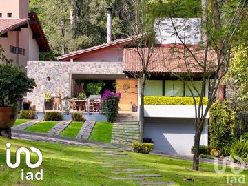 Casa en Venta en Avándaro, Valle de Bravo, Mexico