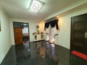 FULLFURNISH Villa Luas Kelapa Gading Jakarta Serasa villa Bali Hadap Timur