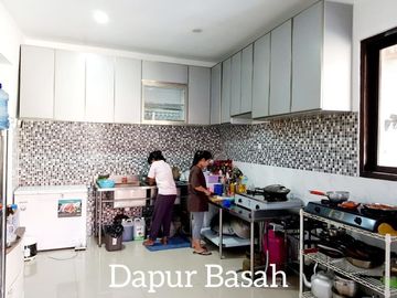 FULLFURNISH Villa Luas Kelapa Gading Jakarta Serasa villa Bali Hadap Timur