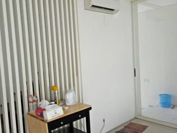 Rumah Semi Furnish Royal Park Citraland Surabaya. *TD
