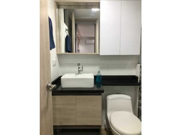 VENTA APARTAESTUDIO NUEVO AMOBLADO EN LA FLORA