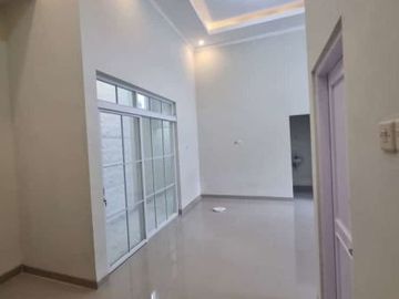 Rumah siap huni satu unit terakhir area sidomoyo