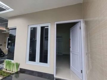 Rumah siap huni satu unit terakhir area sidomoyo